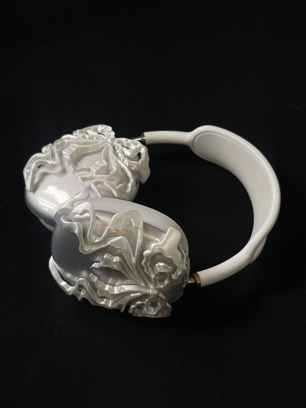 CataMount Original handmade Pearl Ribbon Bow Case for AirPods Max